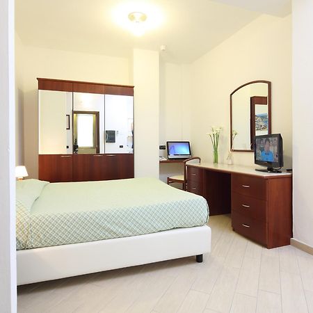 Residence Hotel Kriss 데이바마리나 외부 사진