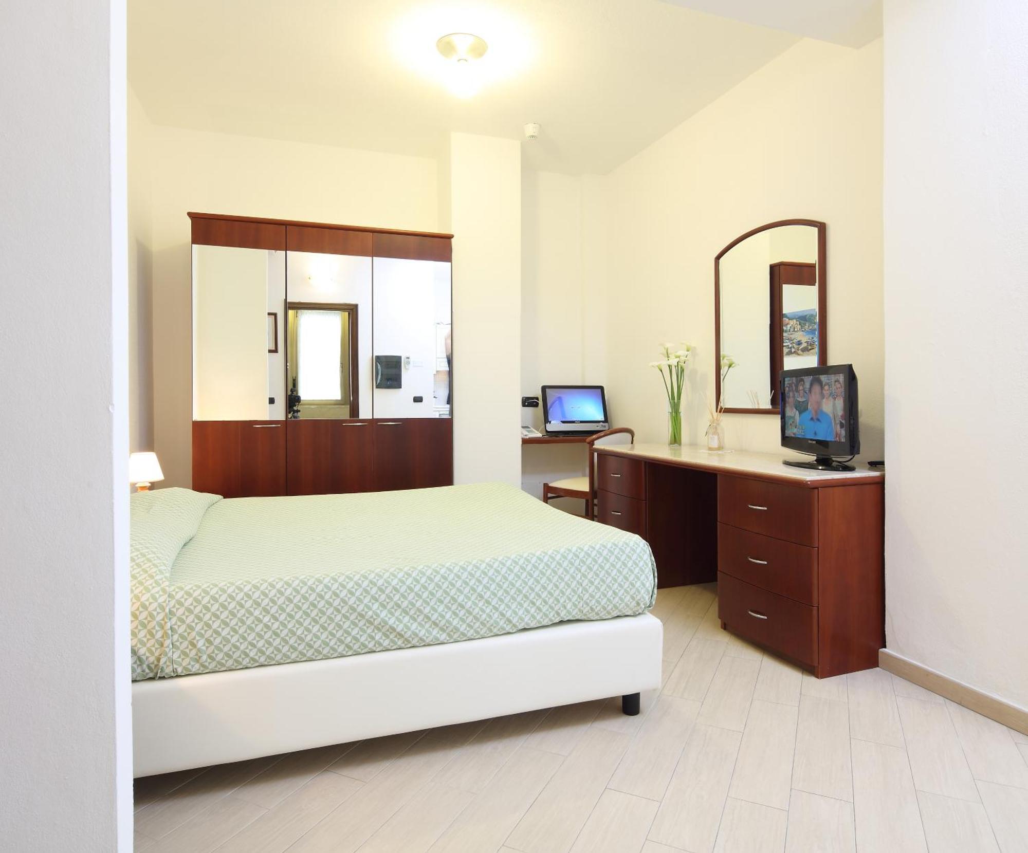 Residence Hotel Kriss 데이바마리나 외부 사진
