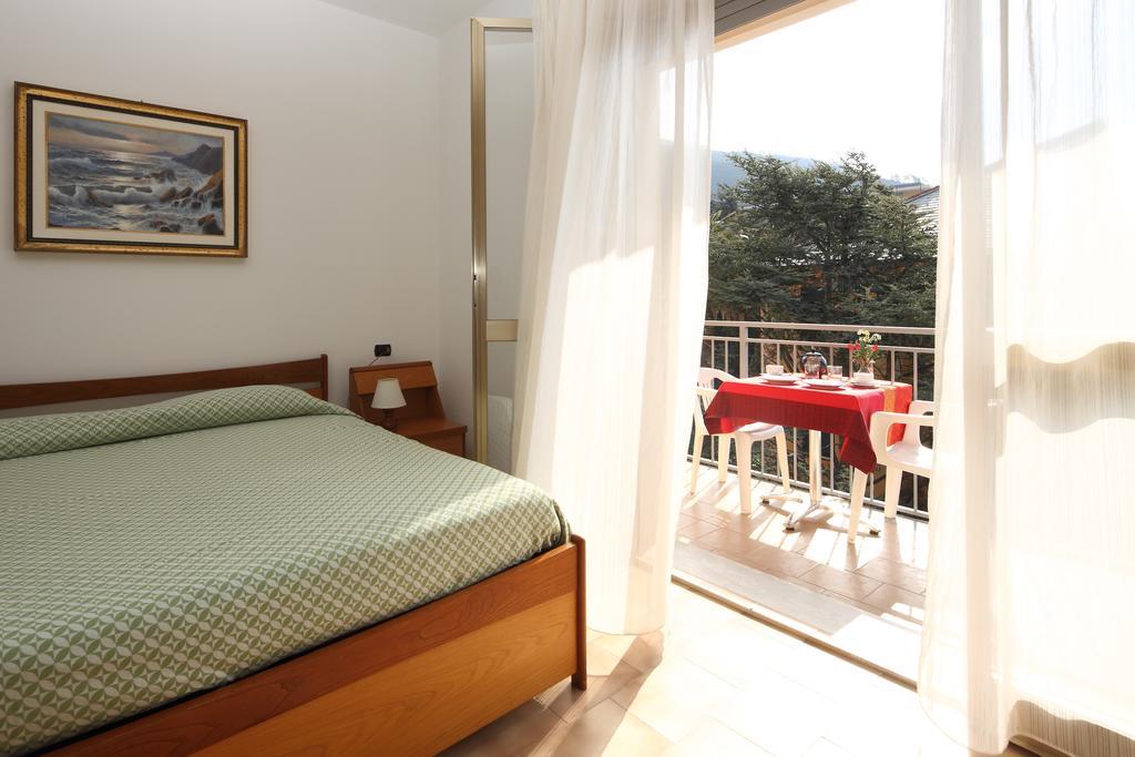 Residence Hotel Kriss 데이바마리나 외부 사진