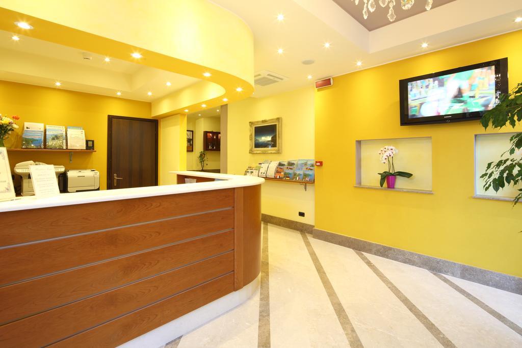 Residence Hotel Kriss 데이바마리나 외부 사진